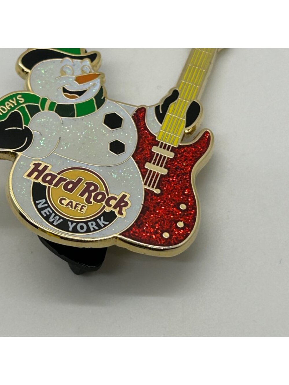 Hard Rock Cafe New York 2011 Happy Holiday Snowman Guitar Enamel Pin Collectible - Picture 7 of 14